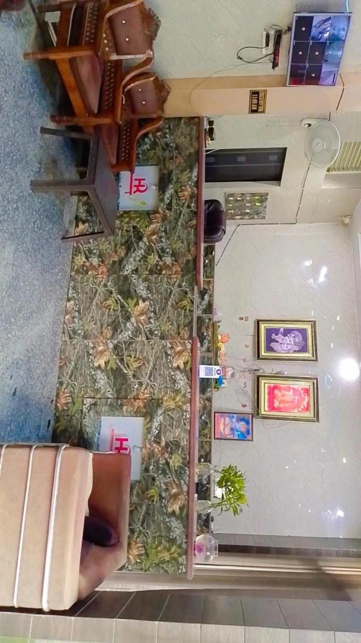 Hotel Indira Palace Vrindāvan 外观 照片