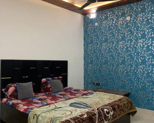 Hotel Indira Palace Vrindāvan 外观 照片